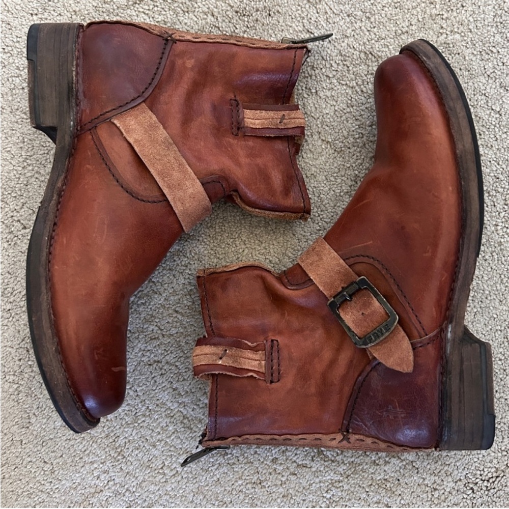 Frye Moto Ankle Boots, size 8.5, back zip, excellent condition